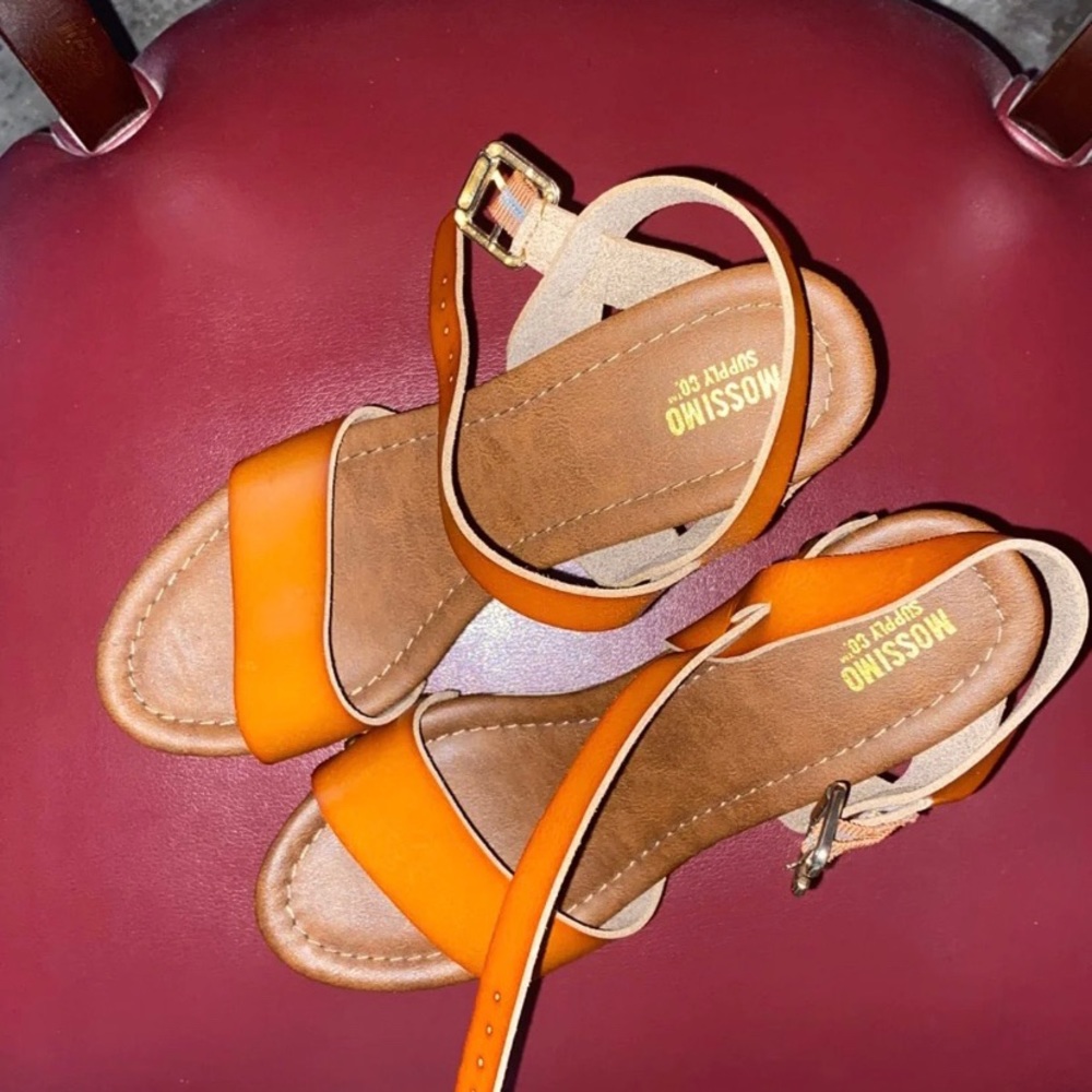 Mossimo heels - Picture 2 of 4